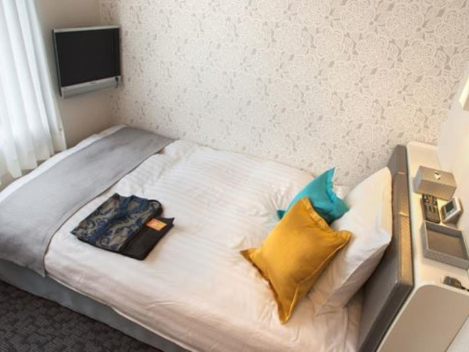 Bedroom 3, Fukuyama Oriental Hotel, Fukuyama