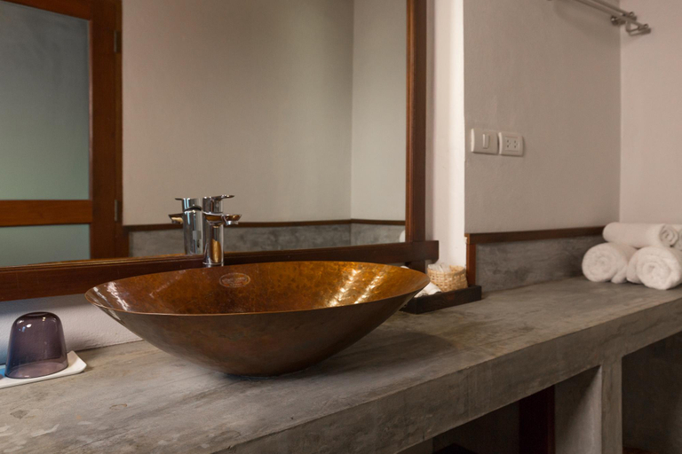 Bathroom 4, Maison Dalabua Luangprabang Hotel, Luang Prabang