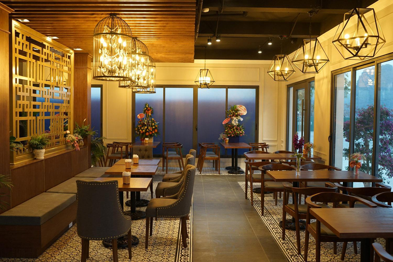 Food & Drinks 5, The Confetti hotel, Hạ Long