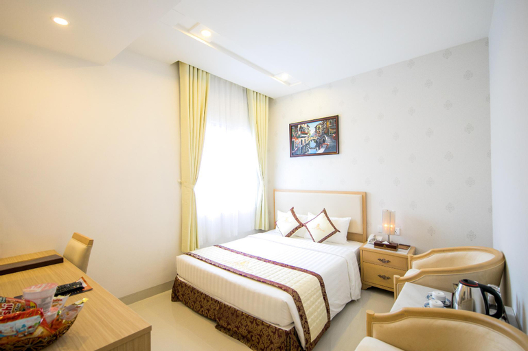 Le Saigon Hotel, Tân Bình
