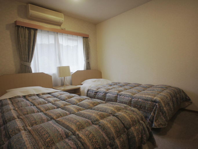 Bedroom 2, Kishu Tetsudo Izu Ippekiko Hotel, Itō