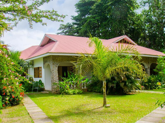 Exterior & Views 2, Villa Rafia