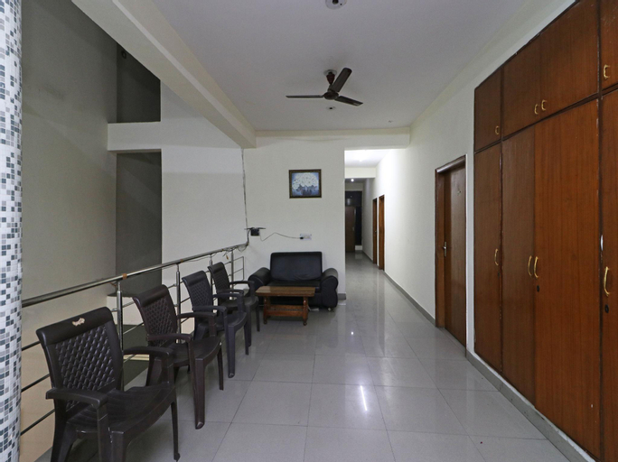 OYO 10662 Hotel Akash Palace, Gautam Buddha Nagar