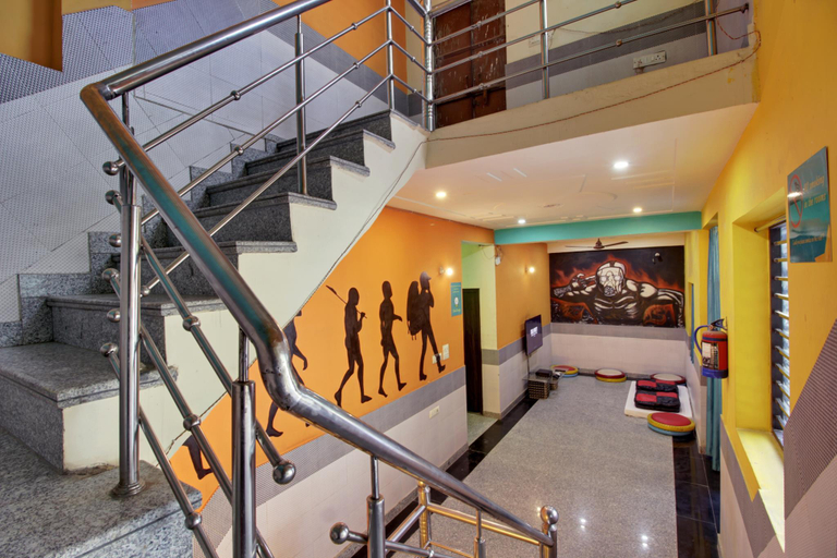 Public Area 3, Bedweiser Backpackers Hostel, Agra