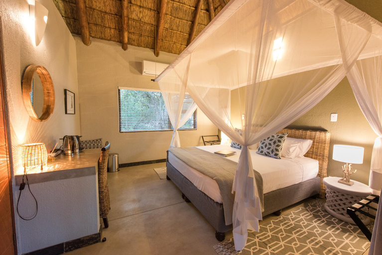 Bedroom 2, Bushbaby River Lodge, Mopani
