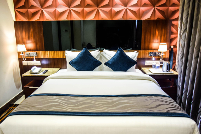 Bedroom 3, RG Royal Hotel & Convention Centre, Bangalore