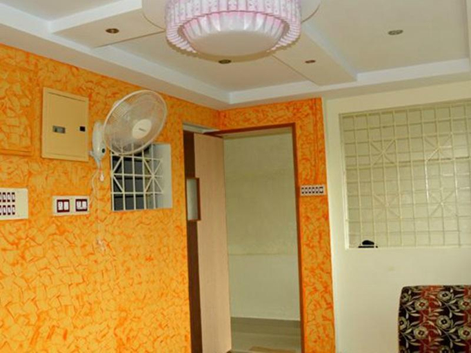 Public Area 2, Just Guest House, Kancheepuram