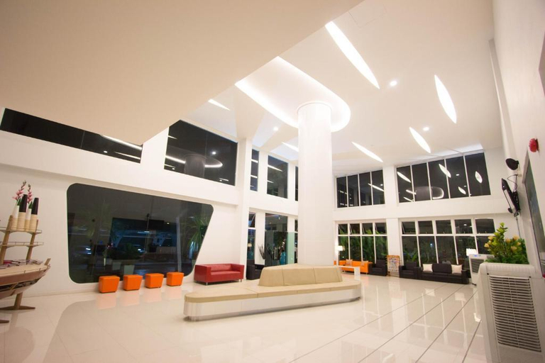 Public Area 2, Prime Time Hotel Bang Saen, Muang Chon Buri