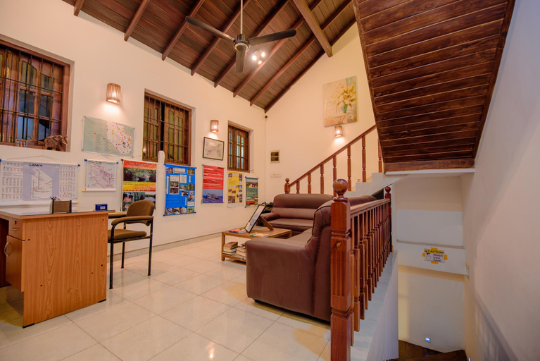 Public Area 5, Muhsin Villa, Galle Four Gravets