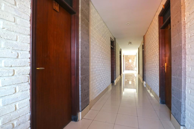 Public Area, Kedin's Inn, Badung