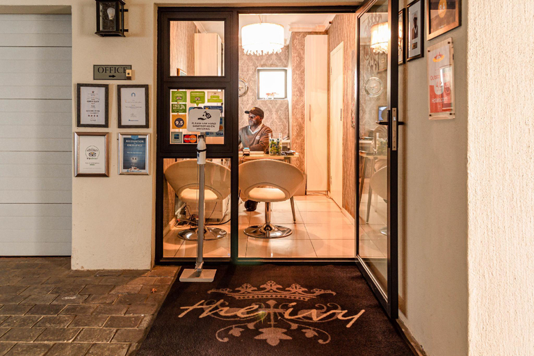 Others 5, The Ivy Apartments, Cape Winelands