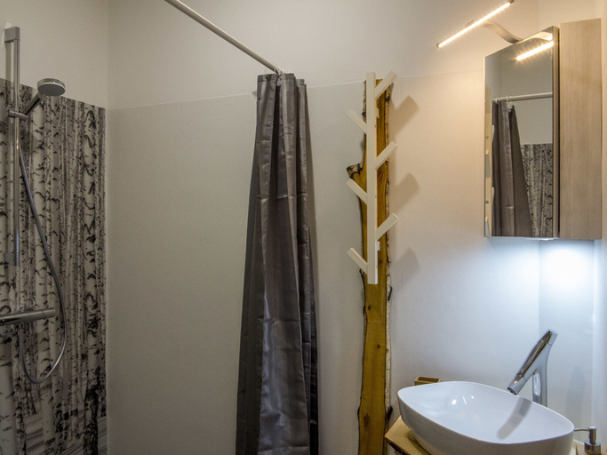 Bathroom 3, Naturasort, Pesnica