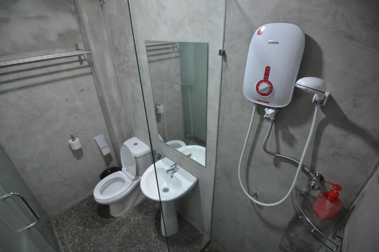 Bathroom 4, Vrest Hotel, Malacca City