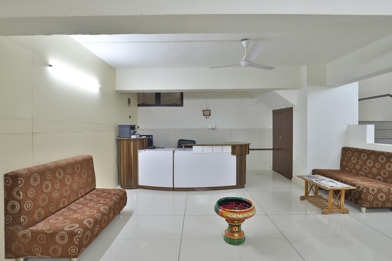 Public Area 4, night-halt dormitory, Ahmadabad