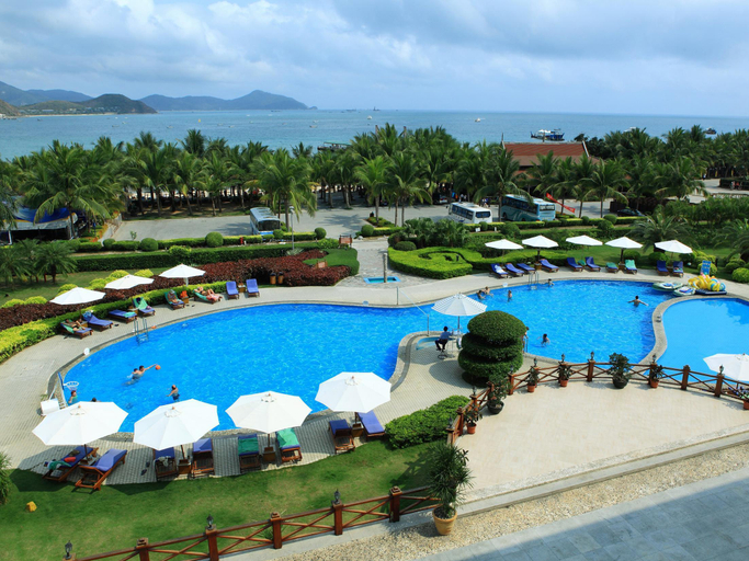 Sport & Beauty 2, Landscape Beach Hotel Sanya, Sanya