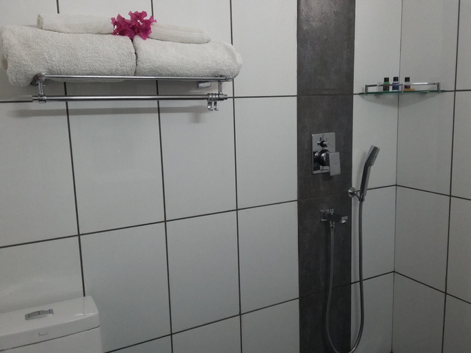Bathroom 5, My Downtown - The Red Pier, Udaipur