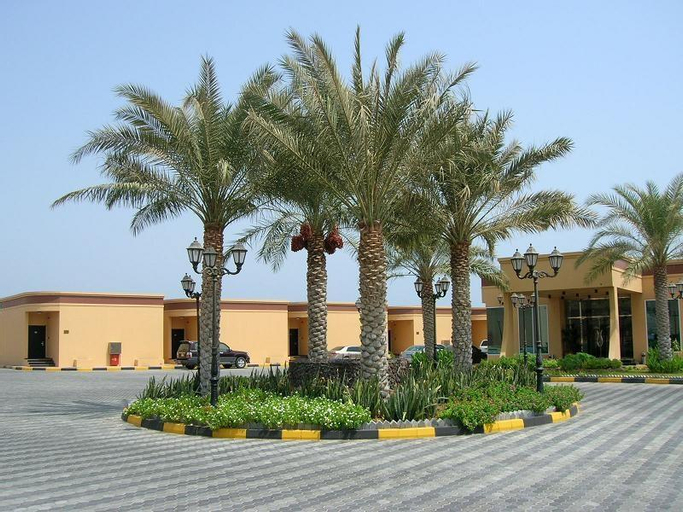 Royal Beach Hotel & Resort, 