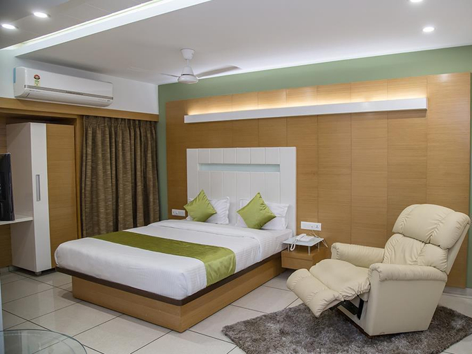 Bedroom 2, hotel orange international, Surat