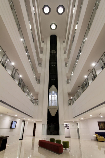 Public Area 2, Lemon Tree Hotel Banjara Hills, Hyderabad