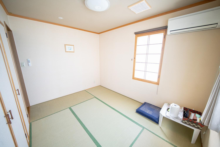 Bedroom 3, Nanputei, Minamifurano