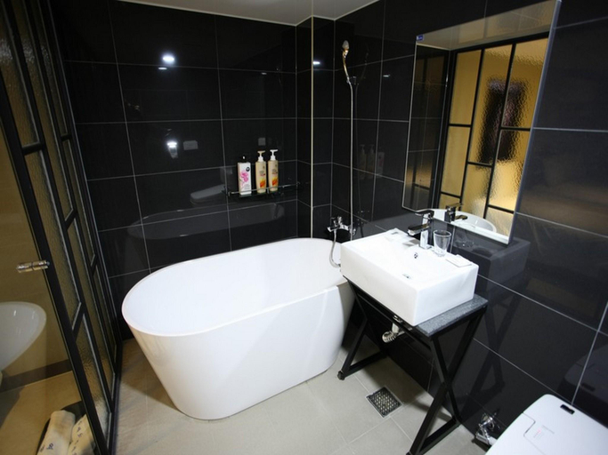 Bathroom 5, Hotel TreeShade Dongdaemun, Jung
