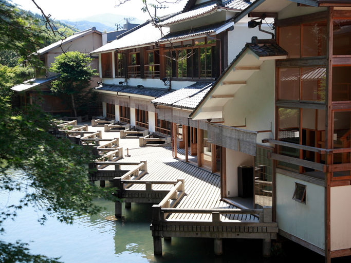 Food & Drinks 5, Asaba, Izu
