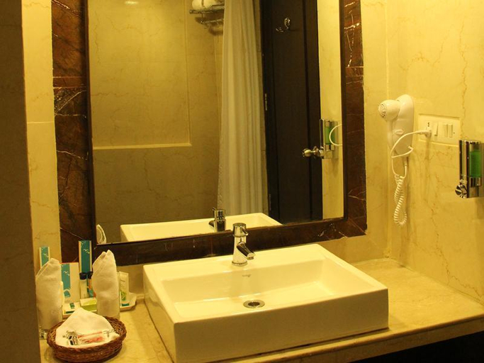 Bathroom, Club Mahindra Udaipur, Udaipur