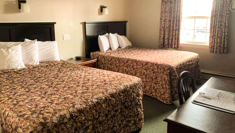Bedroom 3, Travellers Inn Prince Edward Island, Prince