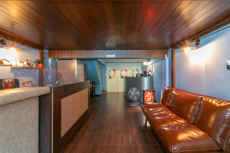 Public Area 2, Phob Phan Hostel, Huai Kwang