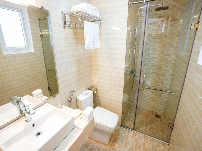 Bathroom 5, Home Cau Giay Hotel, Cầu Giấy