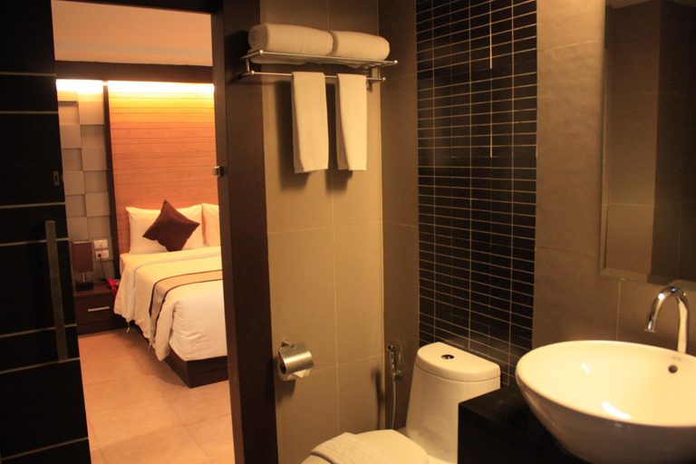 Bathroom 5, Sky Dome Resotel Bangkok, Lat Phrao