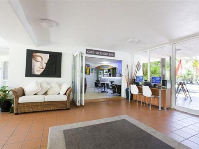 Public Area 3, Bay of Palms, Gold Coast
