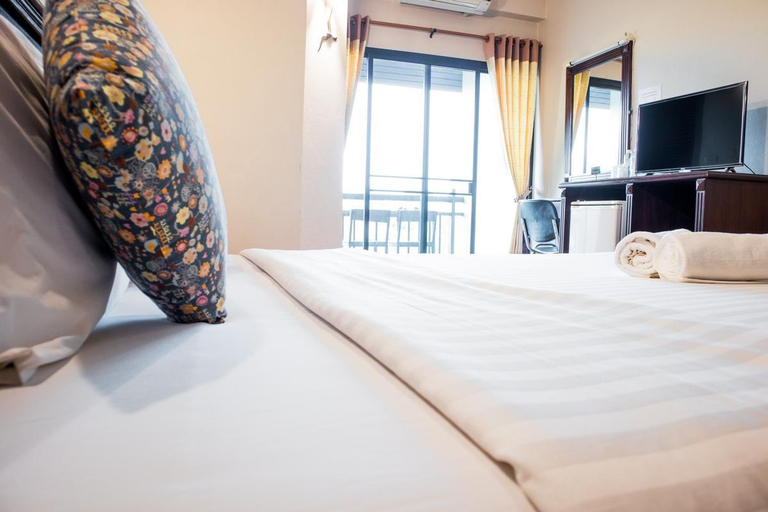 Bedroom, Phaya Inn, Muang Lamphun