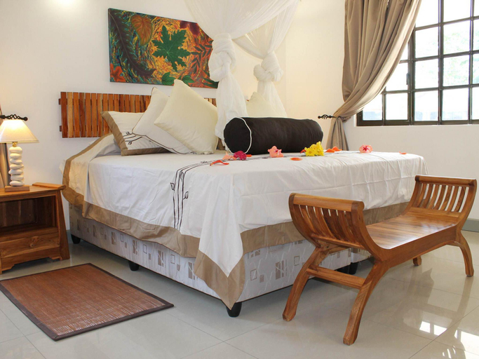 Bedroom 2, Cabanes des Anges Guest House