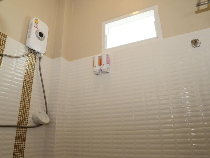 Bathroom, KP Mountain Beach Resort, K. Sam Roi Yot