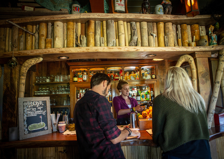 Food & Drinks 5, McMenamins Gearhart Hotel, Clatsop