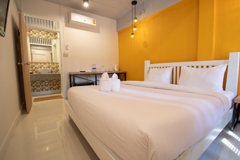 Bedroom 3, Lazy Sandals, Muang Rayong
