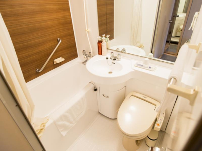 Bathroom 4, Super Hotel Lohas Kumamoto Tennen Onsen Super Hote, Kumamoto