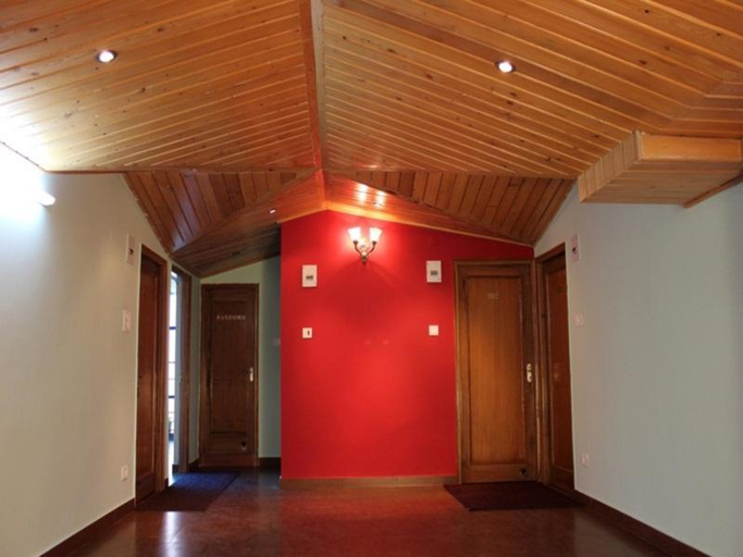 Public Area, Hotel Himalayan Escape, Shimla
