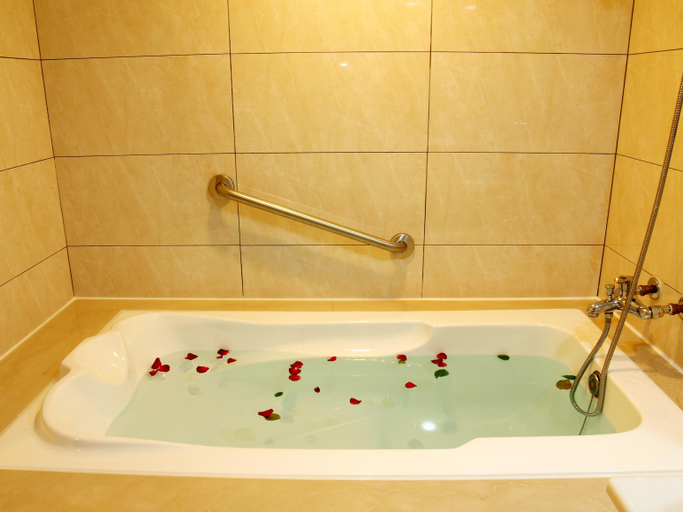 Bathroom 5, Eastern Star Hotel, Taipei City