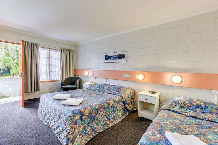 Bedroom 3, Martin Cash Motel, Glenorchy
