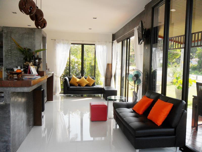 Public Area, Arthaya Villas, Ko Lanta