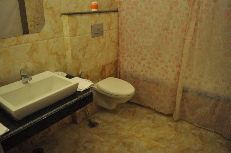 Bathroom, HIMMATGARH PALACE, Jaisalmer