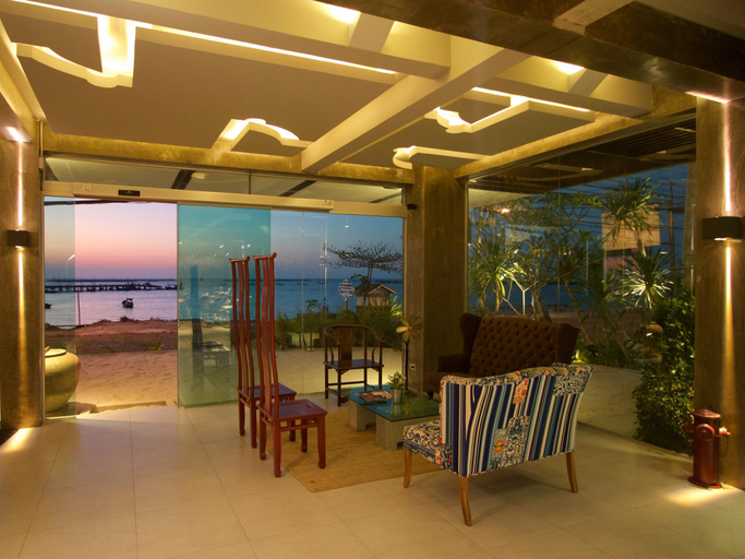 Public Area 3, Kroque Boutique & Bistro, Muang Chon Buri