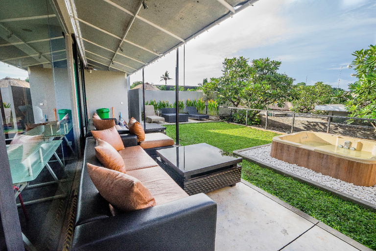 Exterior & Views, Cozy Bobo Hostel, Badung