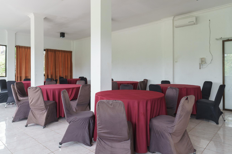 Food & Drinks 5, RedDoorz Plus @ Lodaya Gunung Geulis Puncak, Bogor