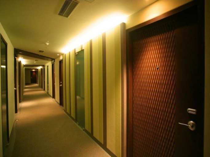 Public Area 2, Park Prime Kolkata, Kolkata