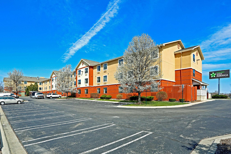 Exterior & Views 1, Suburban Studios Auburn Hills - Detroit, Oakland