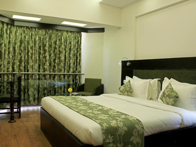 Bedroom 3, The Oasis Hotel, Vadodara