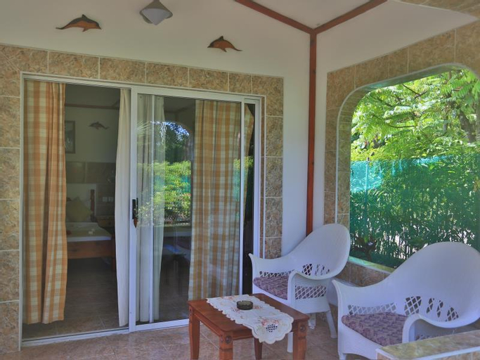 Bedroom, Rising Sun Guest House